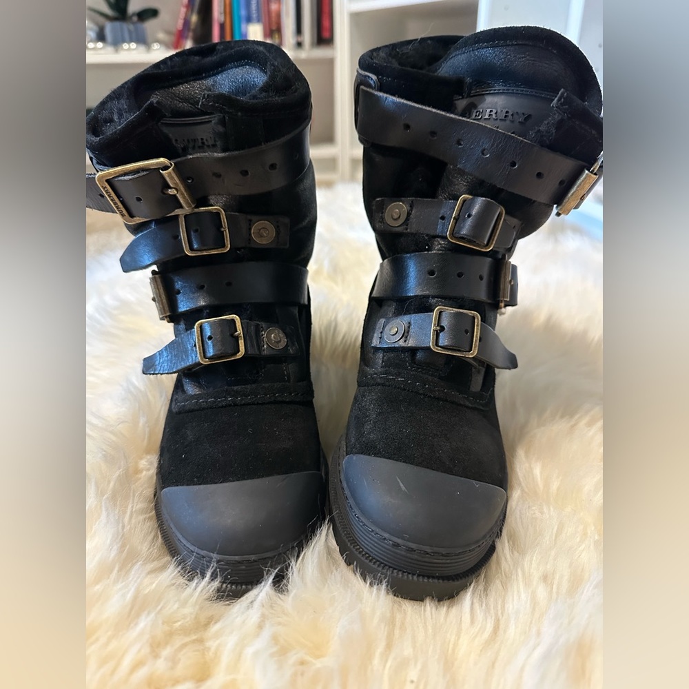 Burberry Dukesbridge Black Shearling Lined Boots Women's Size 36 NWOT